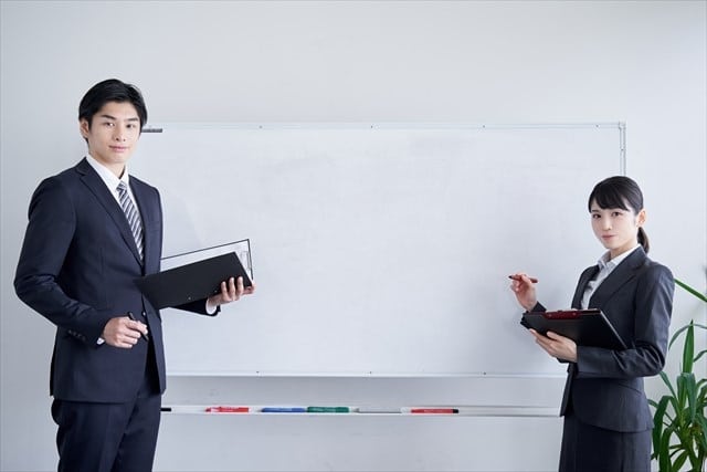 現代文は参考書も復習もいらない？現代文の超効率的な勉強法を解説！